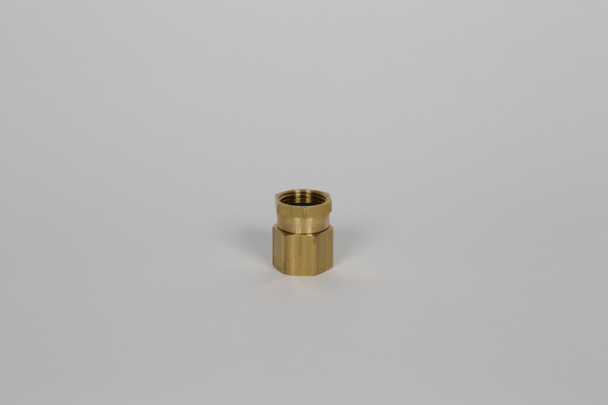 Female GHT Swivel x Female NPT